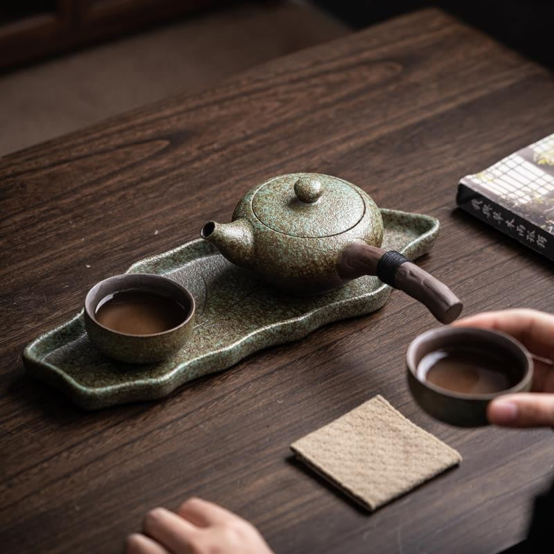 mossleaf-stoneware-pouring-tea-set-01.jpg