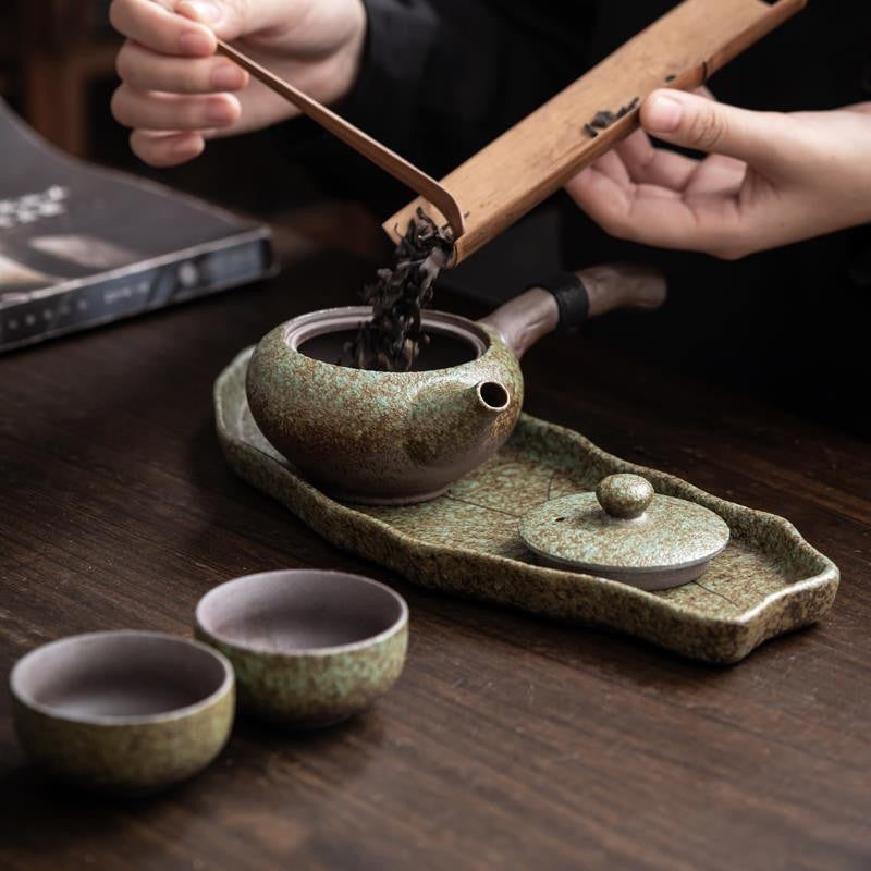 mossleaf-stoneware-pouring-tea-set-04.jpg